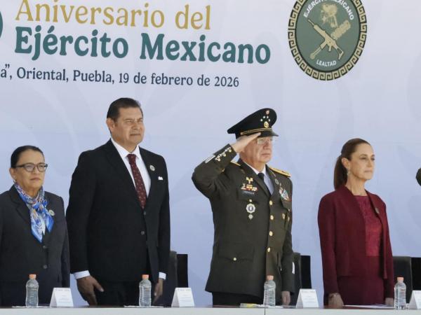 En Oriental, presidenta Claudia Sheinbaum conmemora al Ejército Mexicano