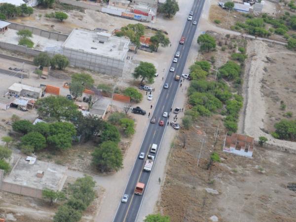 Por aire y tierra, se refuerza la vigilancia en carretera federal Puebla-Tehuacán