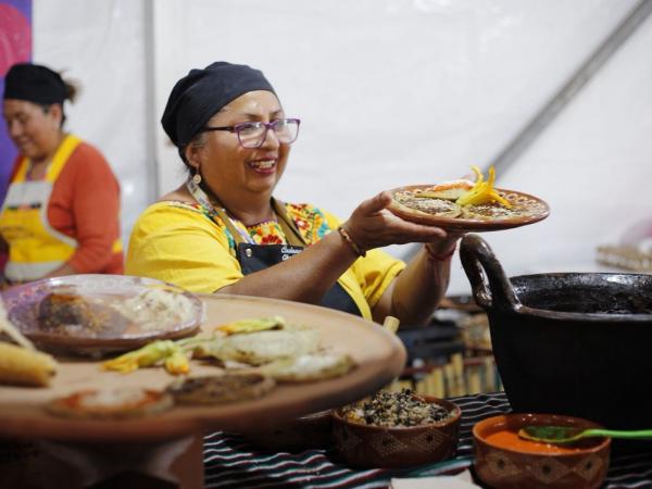 Cocineras tradicionales celebran a la cocina poblana en la Feria 2026