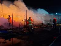 Controla Protecci&oacute;n Civil incendio en Central de Abasto de Huixcolotla