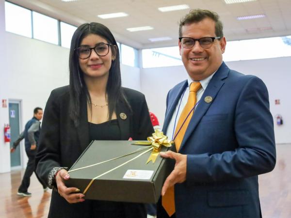 Secretaría de Deporte y Juventud acompaña graduación del CECSUR