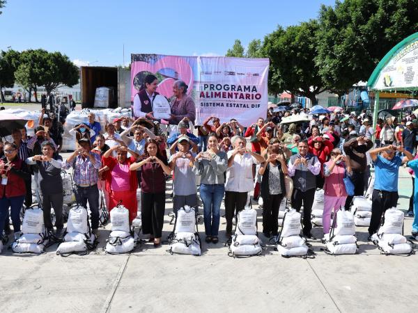 Protege SEDIF a familias en situación vulnerable con nutritivas canastas alimentarias