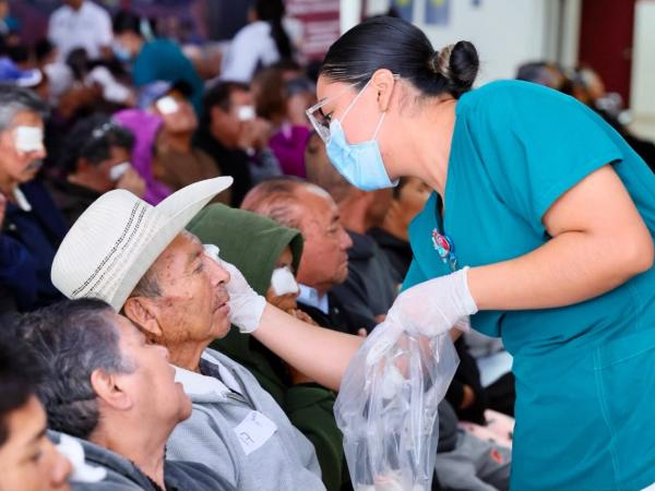 Autonomía y calidad de vida: jornada de cirugías de cataratas del SEDIF