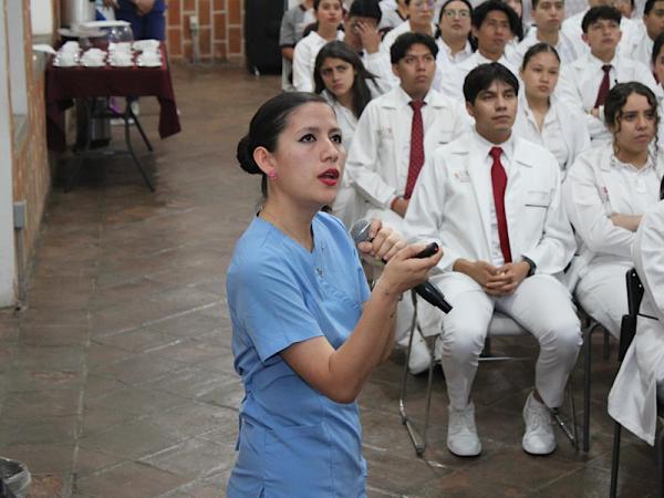 Impulsa USEP calidad hospitalaria y seguridad en la medicación