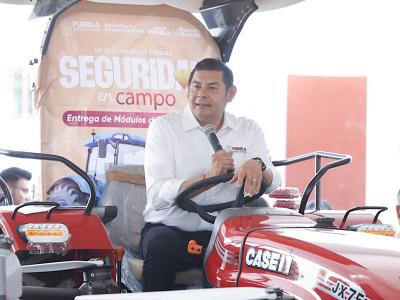 Puebla da seguridad al campo con maquinaria y riqueza comunitaria