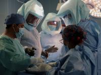 ISSSTEP realiza primera cirug&iacute;a de rodilla asistida con inteligencia artificial en Puebla