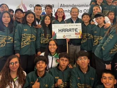 M&aacute;s de 700 atletas compiten en Karate en Puebla