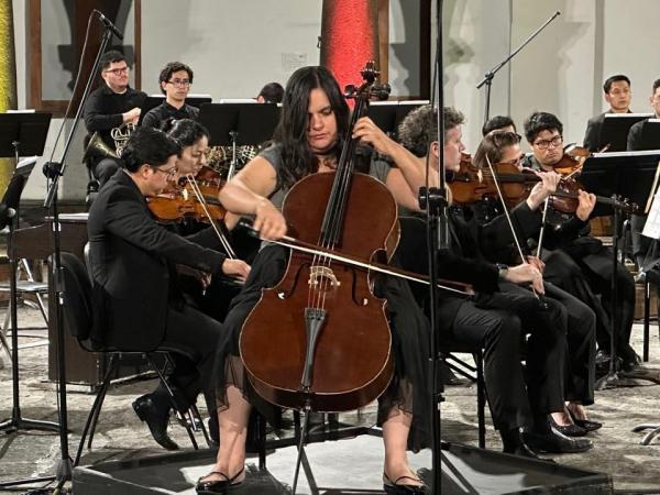 Homenaje a Elisa Ávalos Martínez en Concierto de la OSEP
