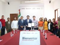 Convenio con universidades suma talentos por el bienestar de las familias