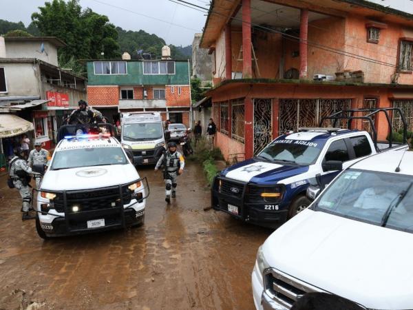 Más de 3 mil elementos brindan auxilio en la Sierra Norte