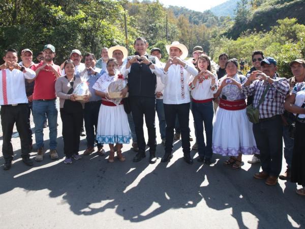 Tras a&ntilde;os de olvido, se conectan Sierra Norte y Nororiental con rehabilitaci&oacute;n carretera y desarrollo incluyente