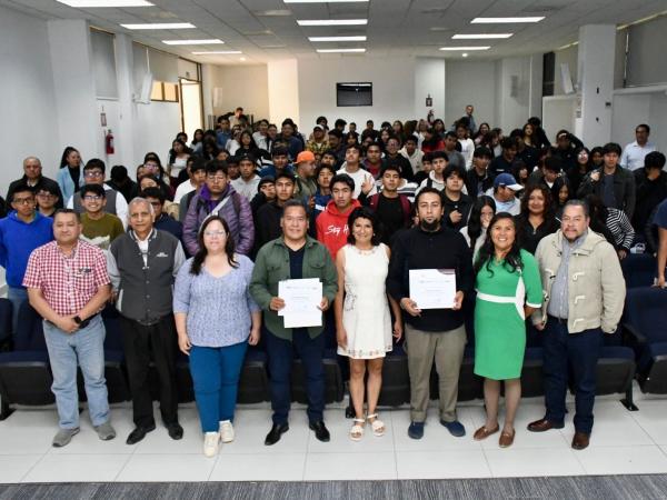 Impulsa UTH preservación del náhuatl para fortalecer la identidad cultural
