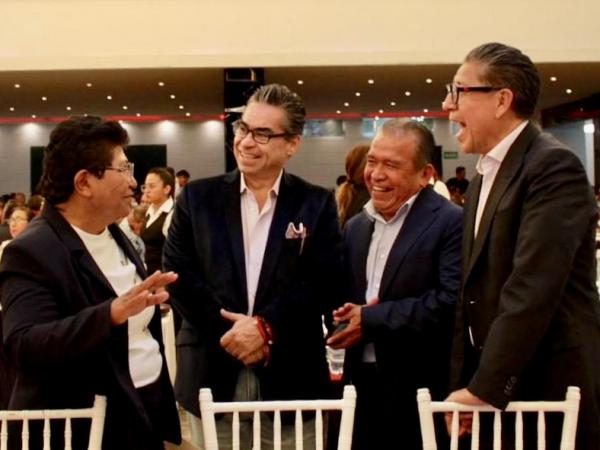 Comisión Estatal de Vivienda reconoce labor de trabajadores al servicio de Puebla