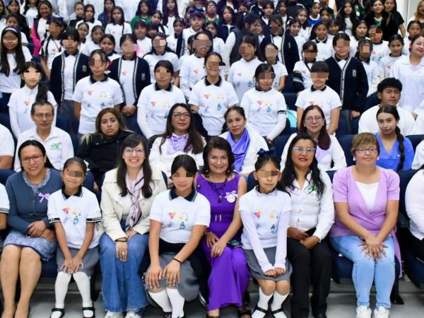 Recibe UTH a 200 niñas para impulsar vocaciones científicas y tecnológicas