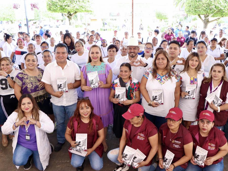 Gobierno del Estado fortalece derechos y bienestar de mujeres indígenas en Xicotepec