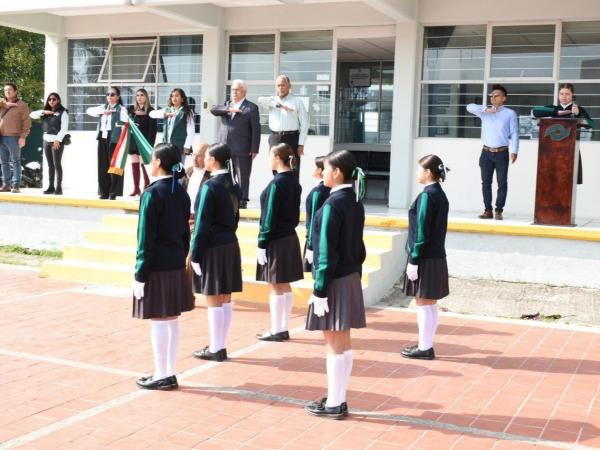 Fomenta Conalep Puebla respeto a símbolos patrios con actos cívicos
