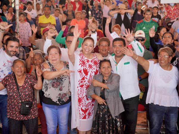 Secretaría de Bienestar reconoce a abuelas y abuelos de Barranca Honda
