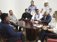 Con mesa de diálogo, atiende SEGOB a campesinos de diferentes municipios
