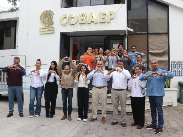 Instalan primer CITSEL en planteles del COBAEP para impulsar talento tecnol&oacute;gico