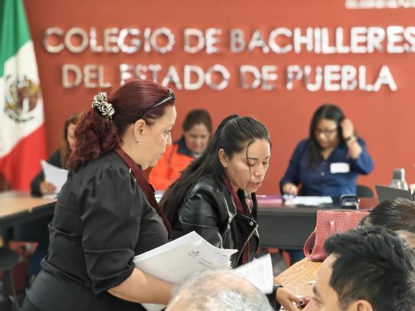 Obtienen certificación 158 trabajadores del COBAEP en procesos y cursos académicos