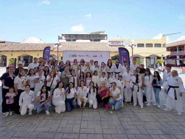 Acerca Gobierno estatal atención integral a poblanas de Chignahuapan