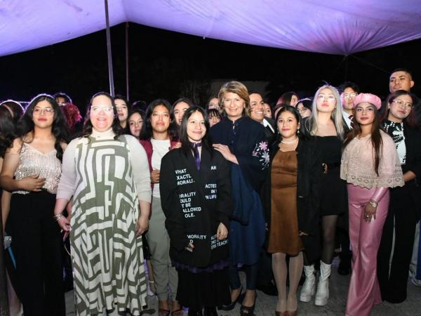 Impulsa UTH el talento en moda con pasarela de más de 200 prendas