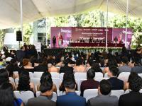 UTH apadrina a 210 egresados del Cobaep 18