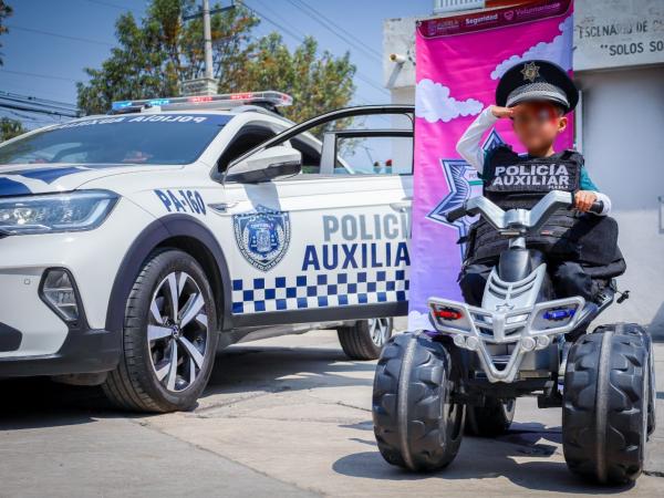 Policía Auxiliar conmemora Día del Niño a hijas e hijos de guardias policiales