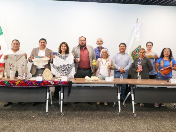 Gobierno Estatal lleva expo venta artesanal a San Jerónimo Caleras