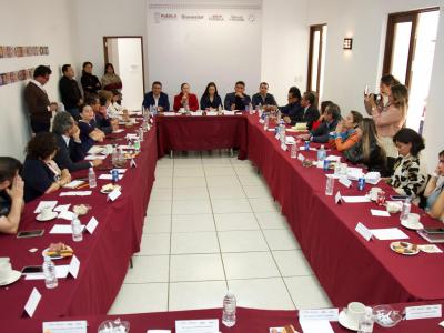 Gobierno de Puebla y Congreso ampliar&aacute;n alcance de programas sociales