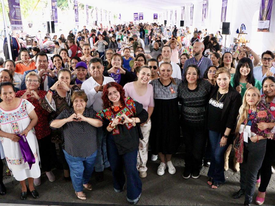 Respalda Mercadita Violeta el talento y emprendimiento de las poblanas