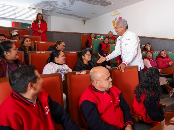 Participan más de 10 mil escuelas en análisis de actividades académicas