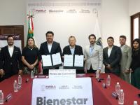 Firman convenio de colaboraci&oacute;n por bienestar de las y los migrantes
