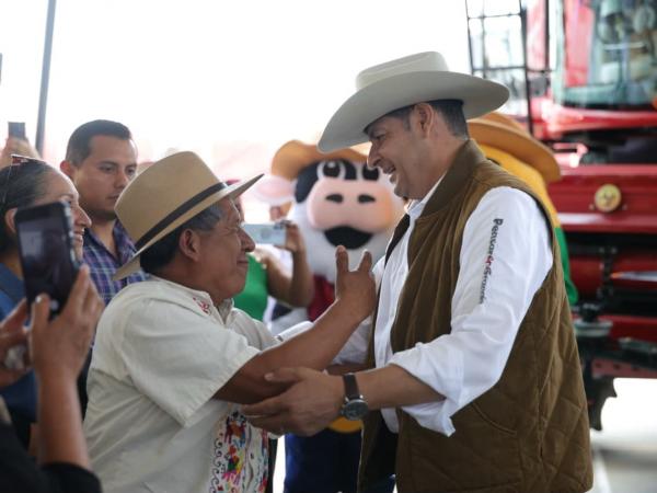 Más inversión y equipamiento fortalecen soberanía alimentario en Puebla: Armenta Mier 