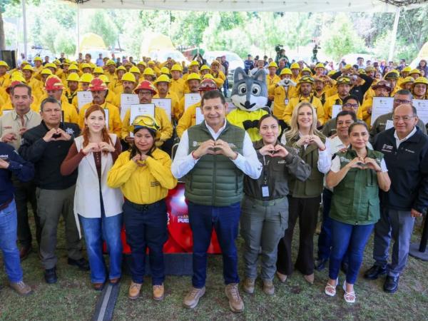 Gobierno Estatal reconoce labor forestal y afianza estrategia para proteger bosques poblanos