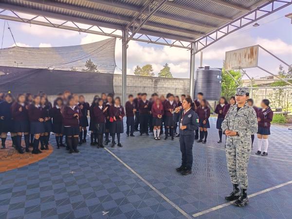 Acerca Guardia Nacional acciones preventivas a estudiantes del Bachillerato Citlaltépetl