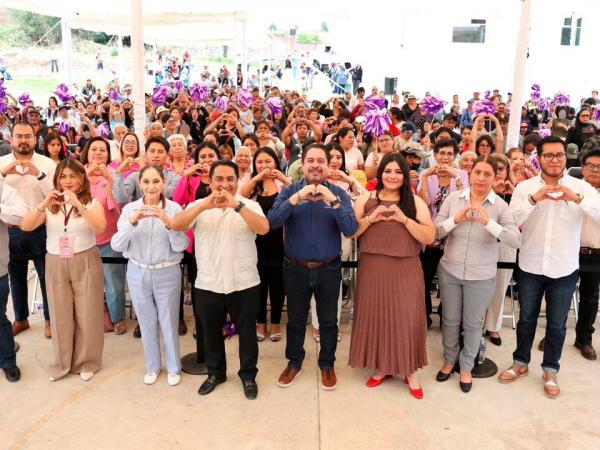 Gobierno federal y estatal protegen corazones en región del Izta-Popo