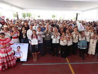 Con humanismo, en Puebla se fortalecen y preservan las lenguas maternas