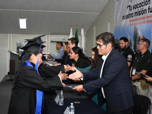 Celebra UCIPS graduación de estudiantes de Educación Media Superior y Posgrado