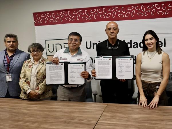 Firman convenio de colaboración el COBAEP y la UDEP