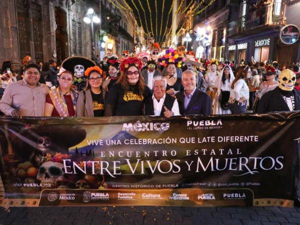 Desfile “Entre Vivos y Muertos”, identidad que reafirma riqueza cultural de Puebla