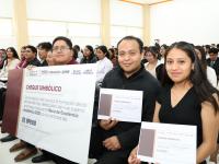 Otorga SEP m&aacute;s de 1 mill&oacute;n 124 mil pesos en becas para universitarios