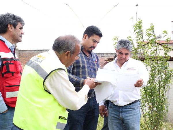 Supervisa CAPCEE obras en escuelas de la Sierra Norte