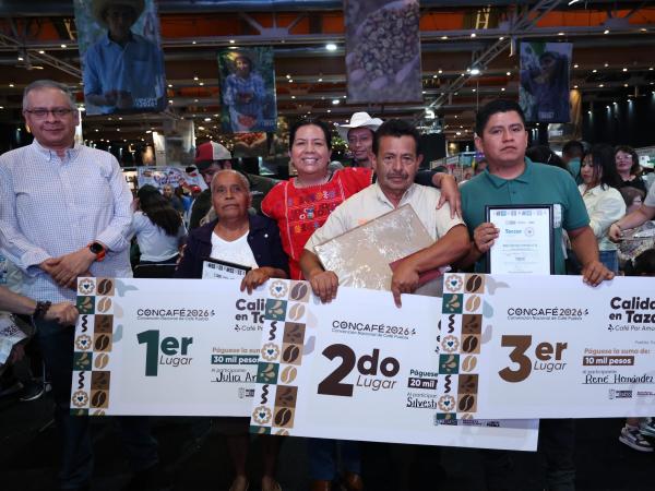 Subasta “Calidad en Taza 2026” alcanza precio histórico de 950 pesos por kilo. Productores poblanos conquistan compradores con cafés de alta especialidad