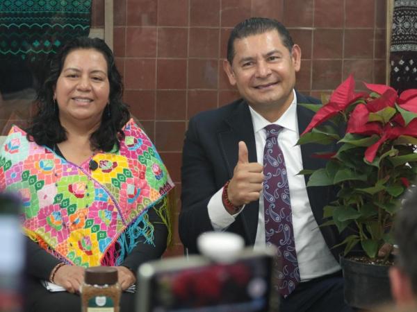 Gobierno de Puebla potencia producción de Nochebuena y consolida a Atlixco como líder nacional