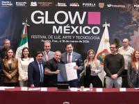 Impulso al deporte se refuerza con distinci&oacute;n a Leo Flores