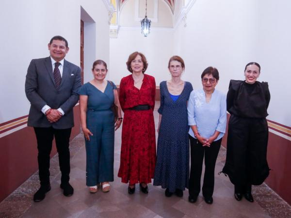 Puebla impulsa ciencia de alto impacto con semiconductores, innovación tecnológica y educación