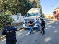 Recupera Polic&iacute;a Estatal tractocami&oacute;n y cargamento de varilla