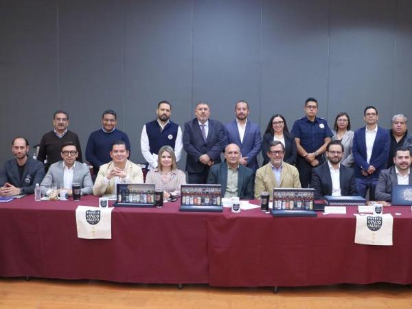 Gobierno estatal y FEMSA impulsan inclusión de productos poblanos en tiendas OXXO