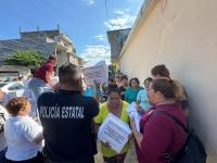 Fuerzas de seguridad mantienen ayuda a familias de la Sierra Norte